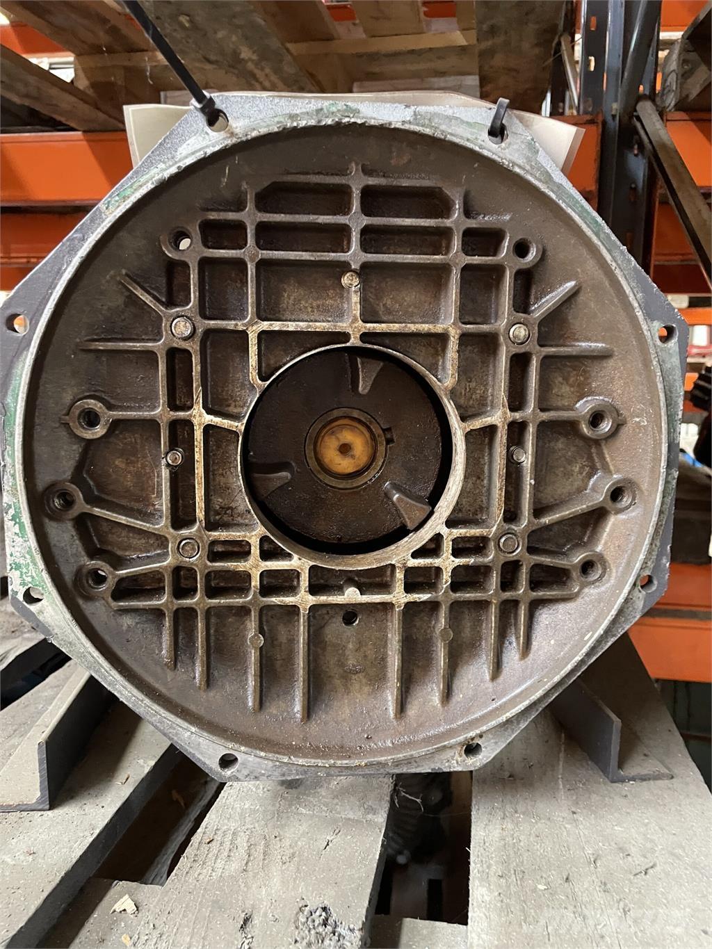 Volvo Penta Marinegear ギアボックス