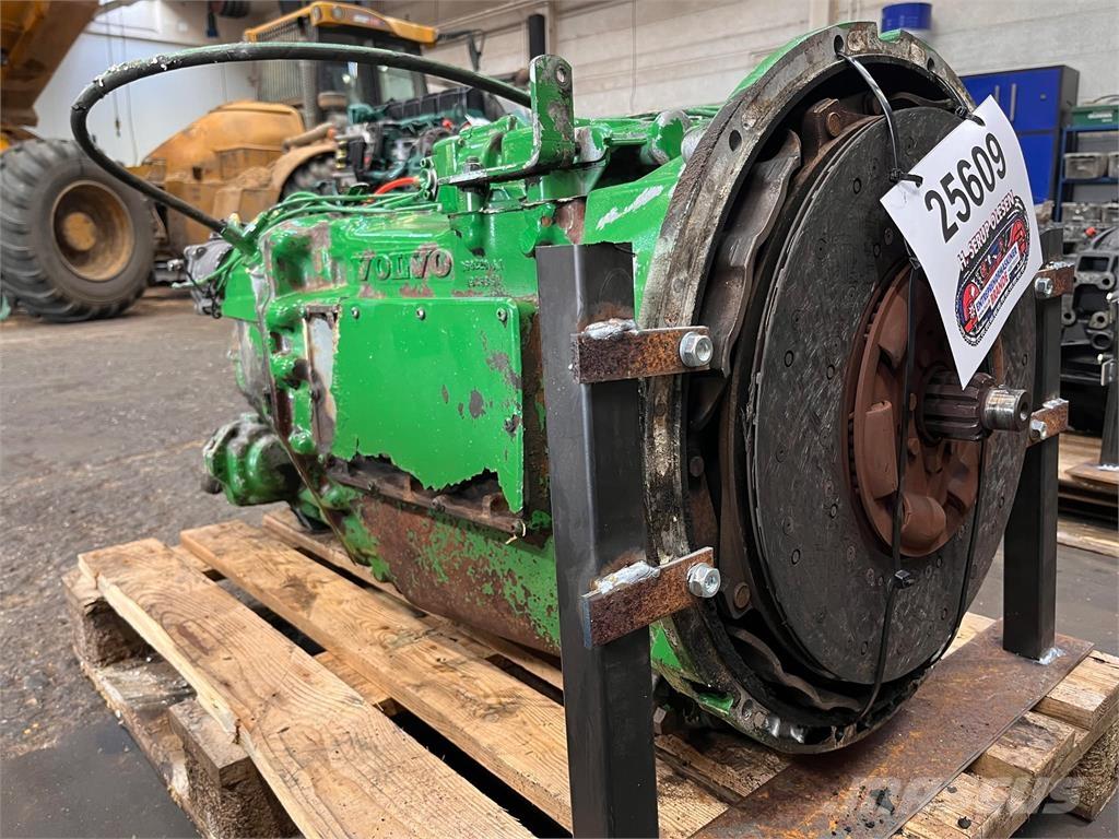 Volvo SR1700 transmission トランスミッション