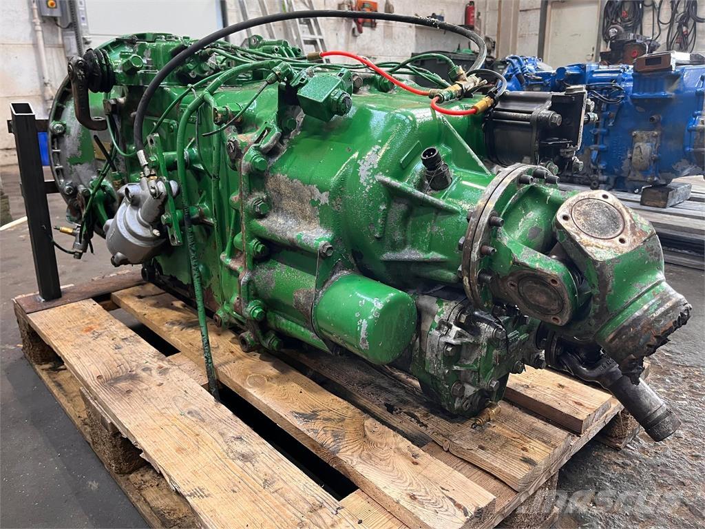 Volvo SR1700 transmission トランスミッション