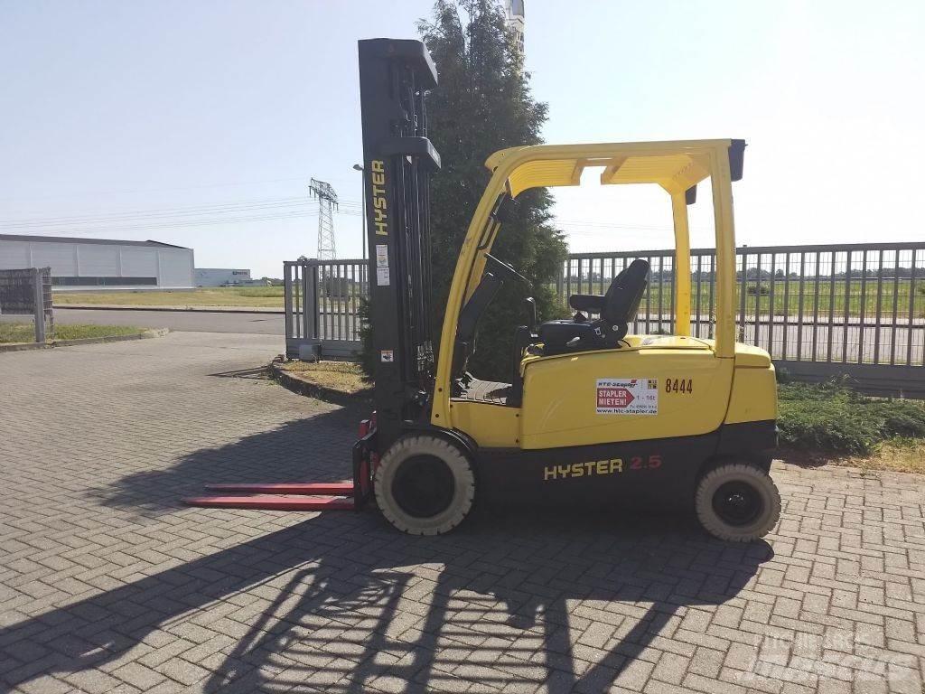 Hyster J2.5XN バッテリーフォークリフト
