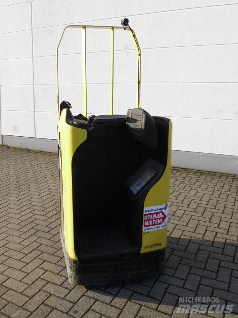 Hyster RP2.0N 自走式スタッカー