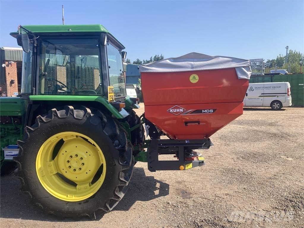 Kuhn MDS ミネラル散布機