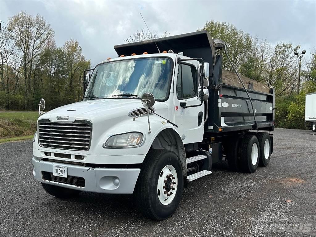 Freightliner M2 106 ダンプ