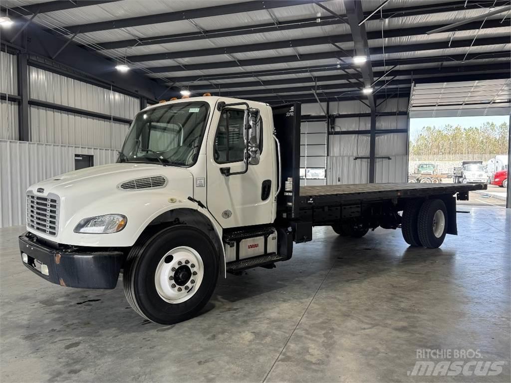 Freightliner M2 106 平ボディー