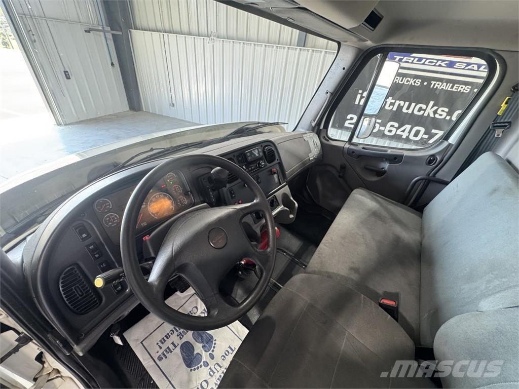 Freightliner M2106 ボックスボディー、ウイング、箱車