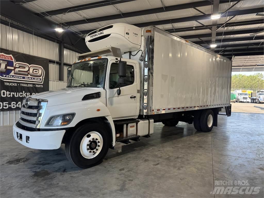 Hino 268 冷凍冷蔵車
