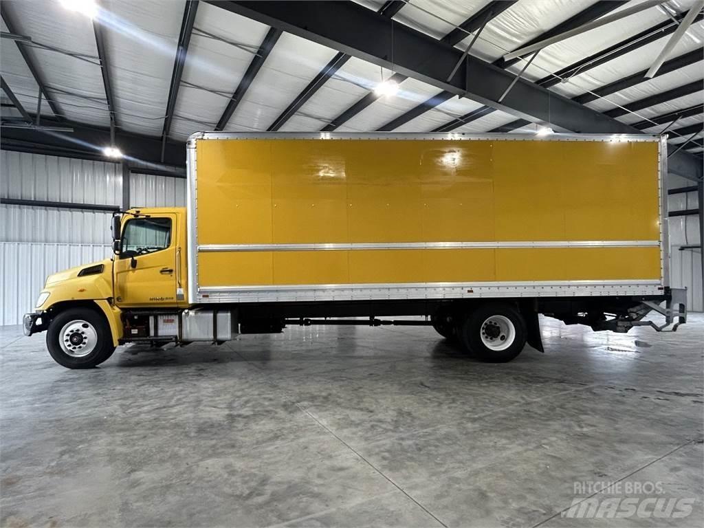Hino 268 ボックスボディー、ウイング、箱車