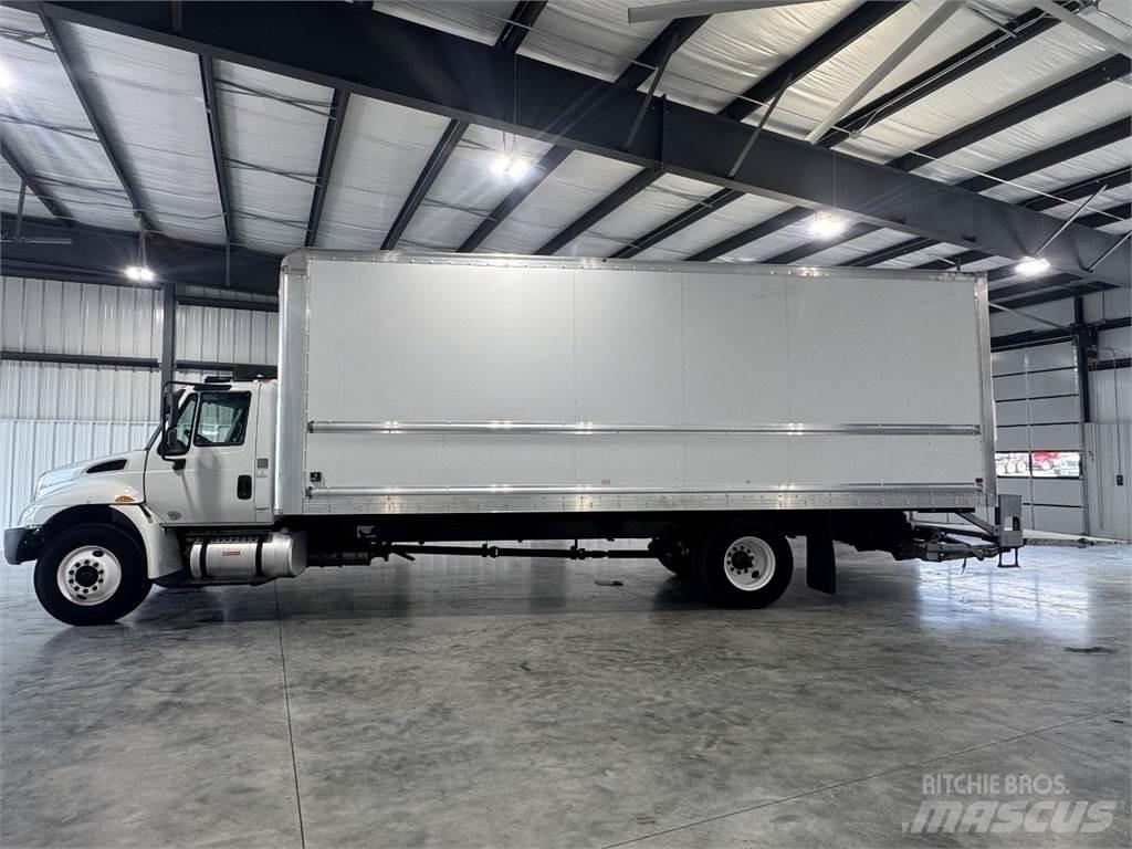 International 4300 ボックスボディー、ウイング、箱車