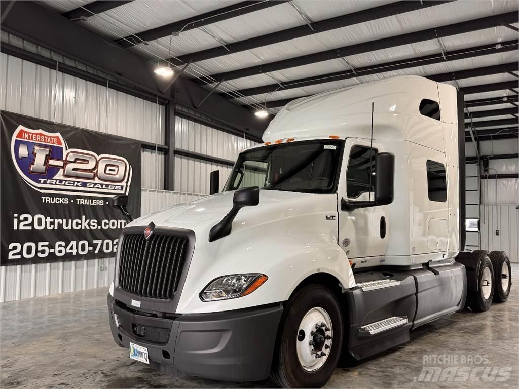 International LT625 中古トラクターヘッド | トレーラーヘッド