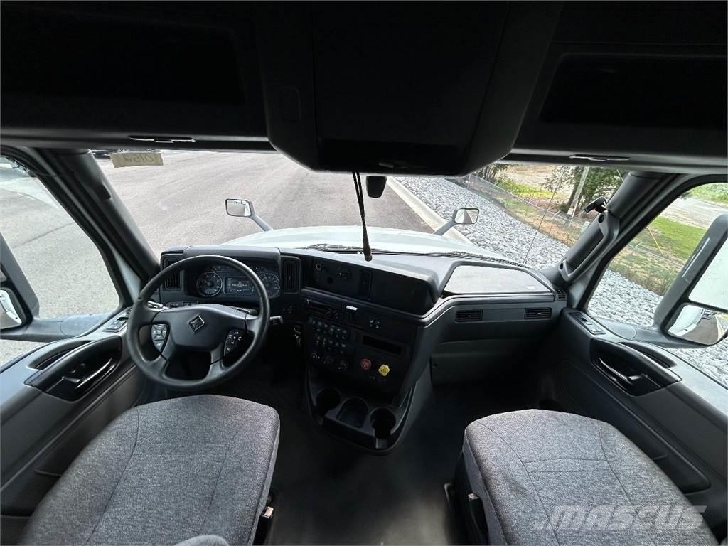 International LT625 中古トラクターヘッド | トレーラーヘッド
