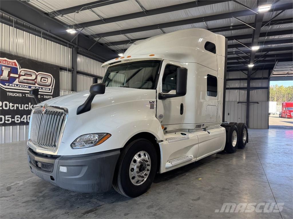 International LT625 中古トラクターヘッド | トレーラーヘッド