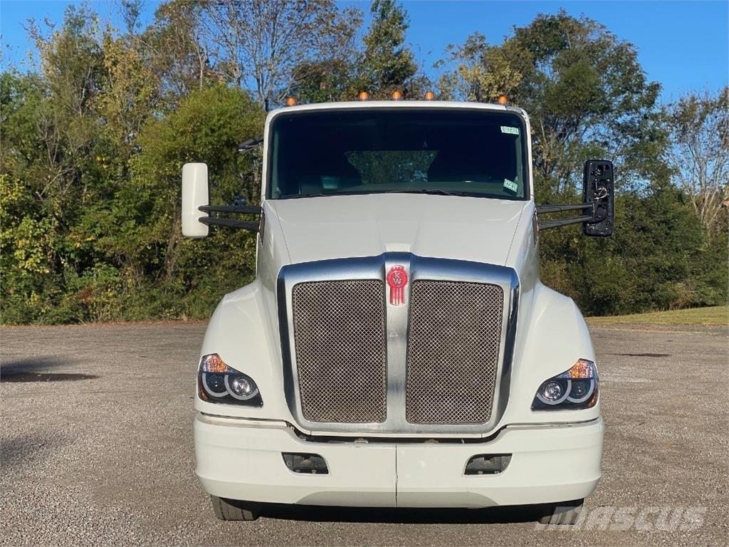 Kenworth T680 中古トラクターヘッド | トレーラーヘッド