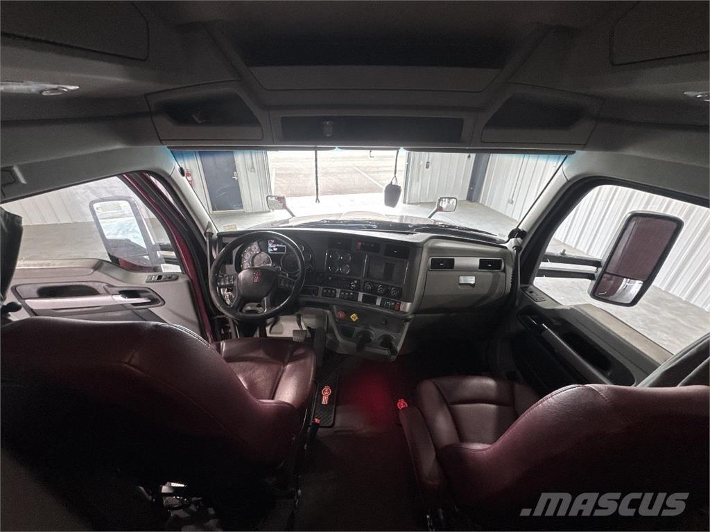 Kenworth T680 中古トラクターヘッド | トレーラーヘッド