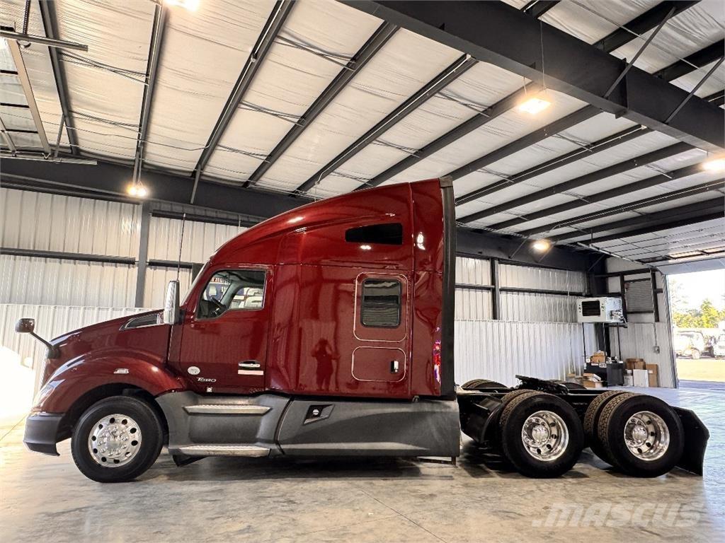 Kenworth T680 中古トラクターヘッド | トレーラーヘッド