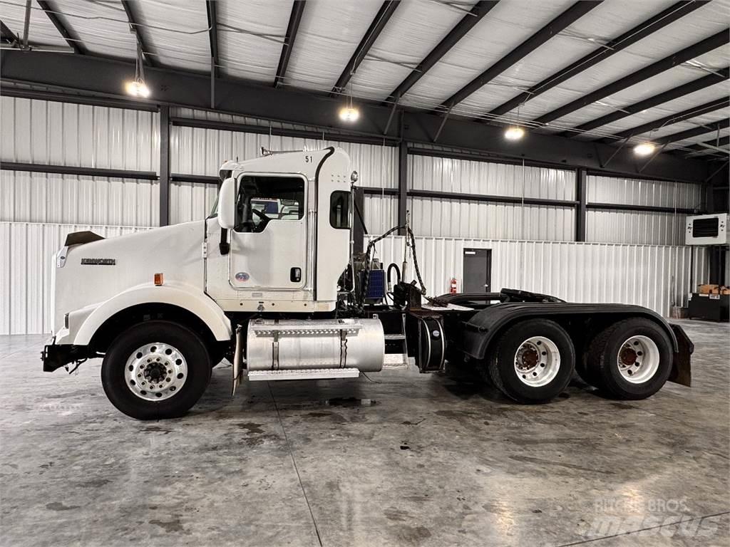 Kenworth T800 中古トラクターヘッド | トレーラーヘッド
