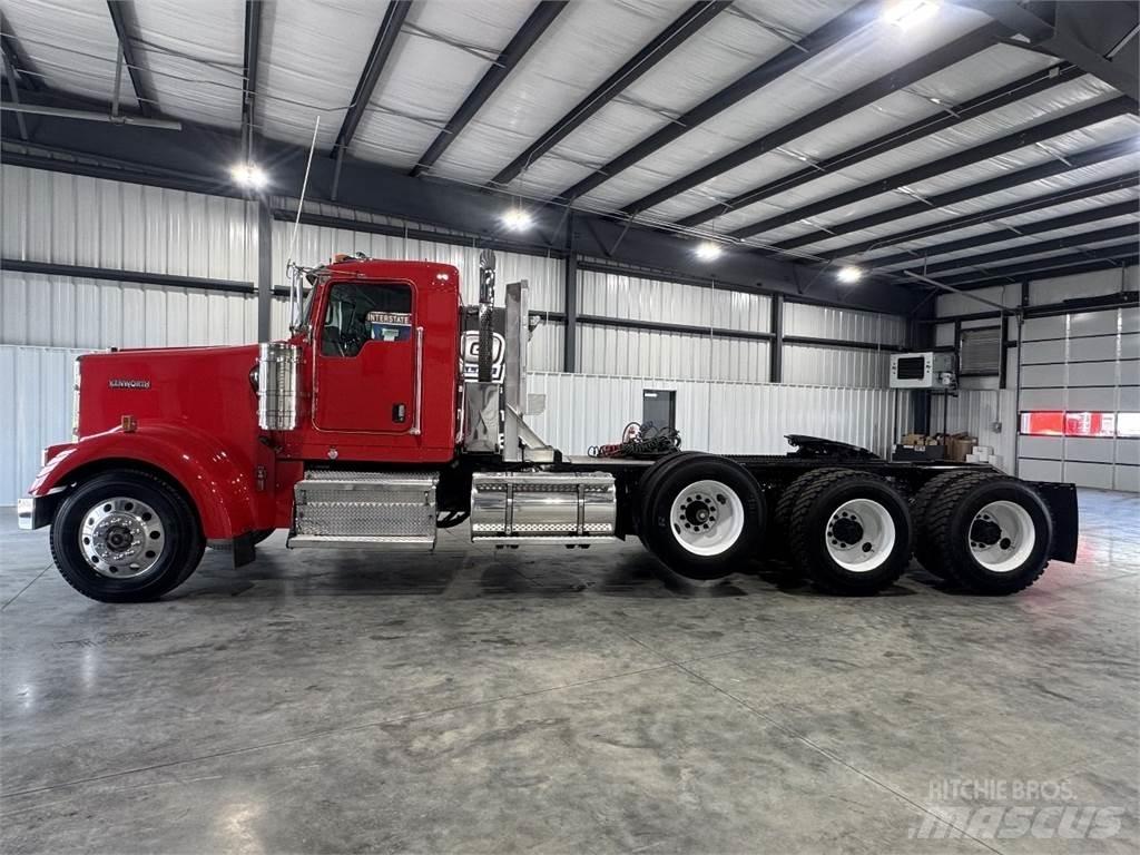 Kenworth W900 中古トラクターヘッド | トレーラーヘッド
