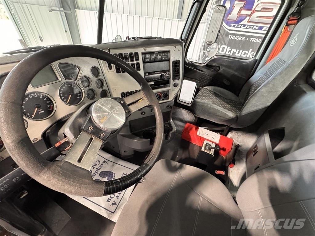 Mack CHU613 中古トラクターヘッド | トレーラーヘッド