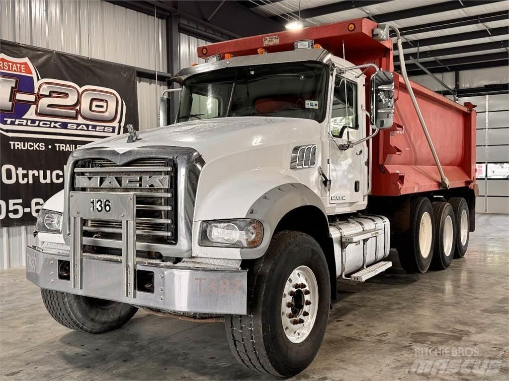 Mack GU713 ダンプ