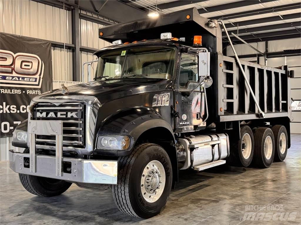 Mack GU713 ダンプ