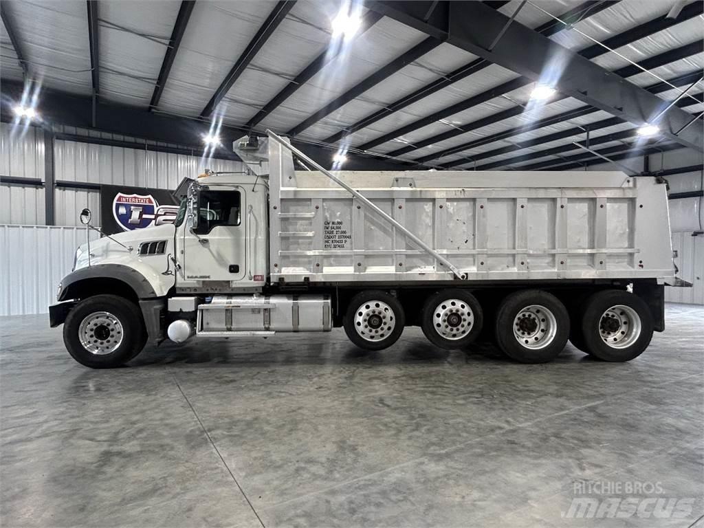 Mack GU713 ダンプ
