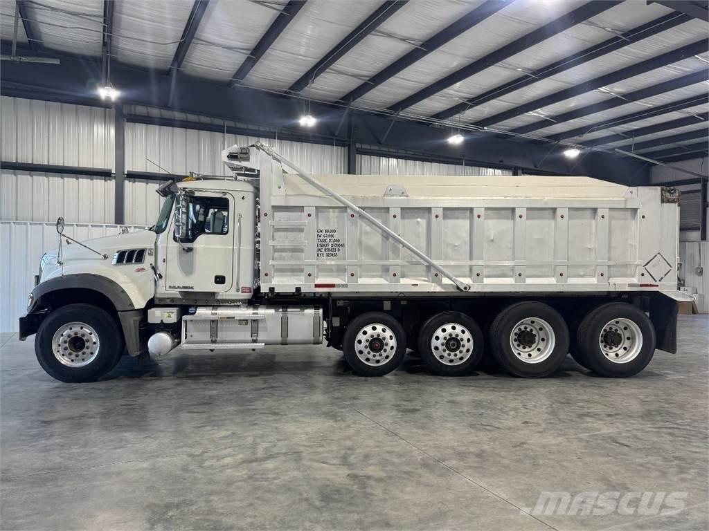 Mack GU713 ダンプ