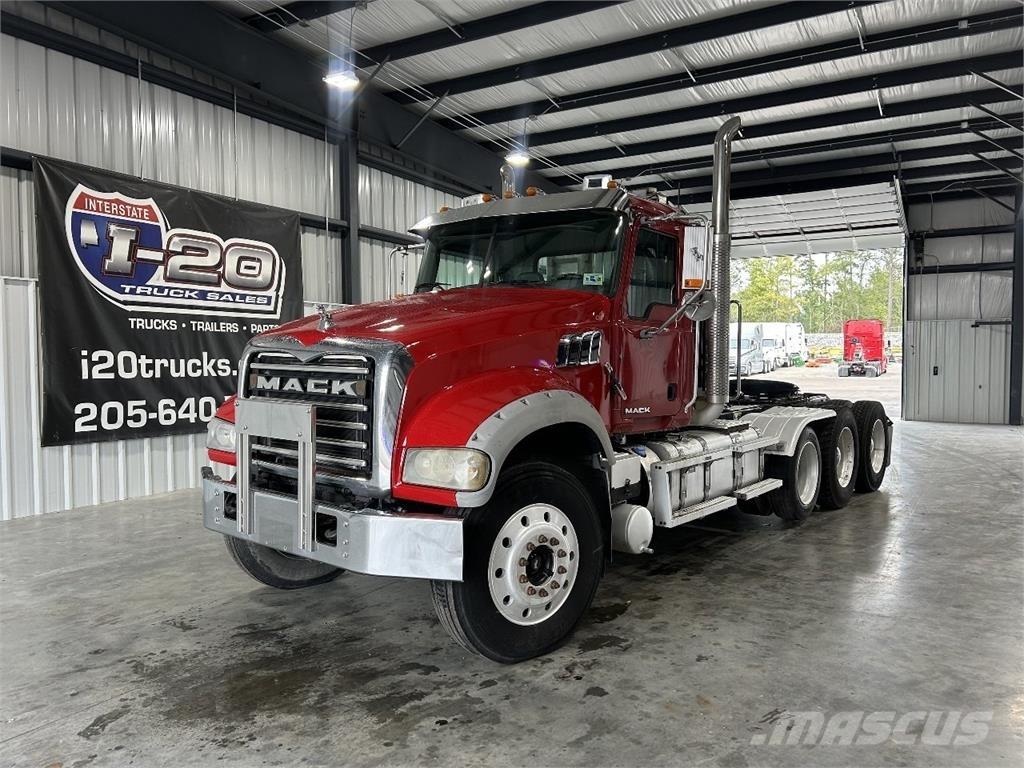 Mack GU713 中古トラクターヘッド | トレーラーヘッド