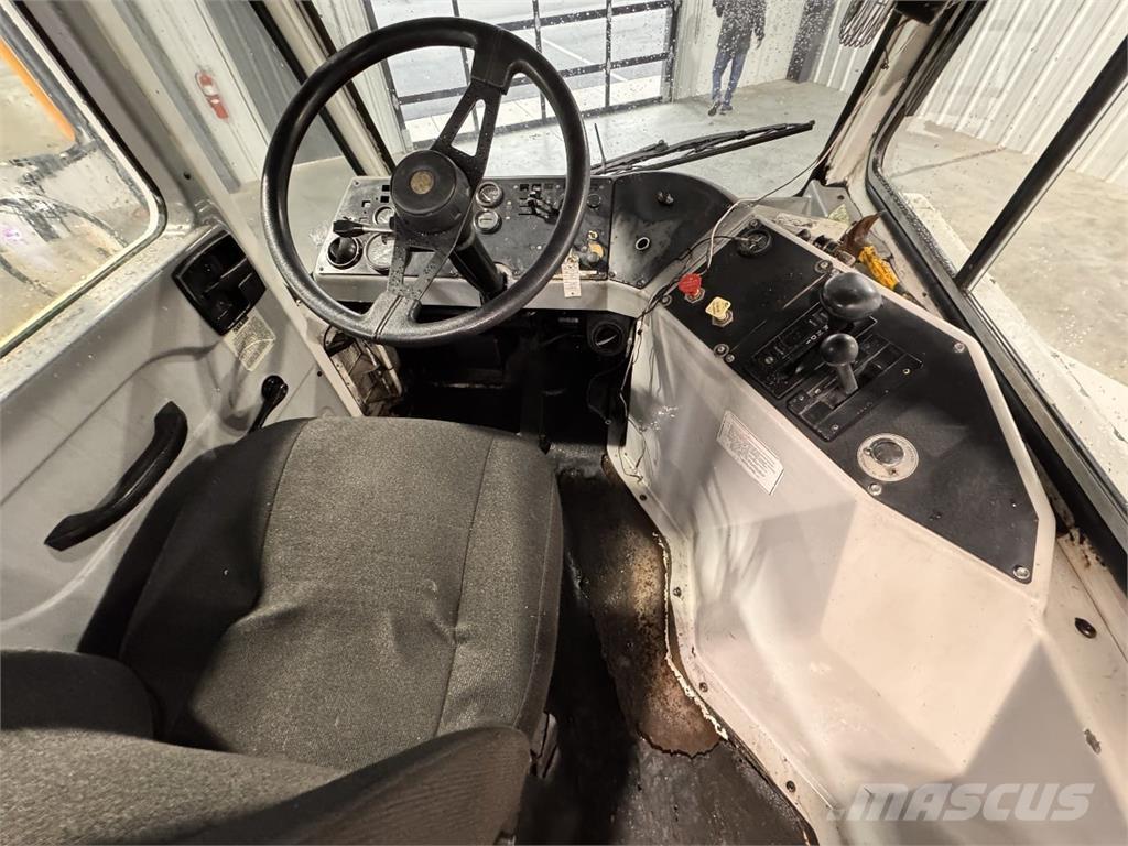 Ottawa Kalmar ターミナルトラクター