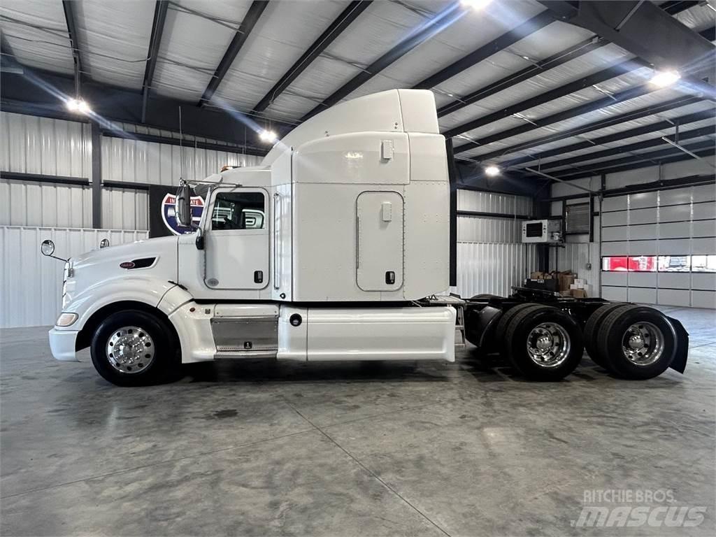 Peterbilt 386 中古トラクターヘッド | トレーラーヘッド