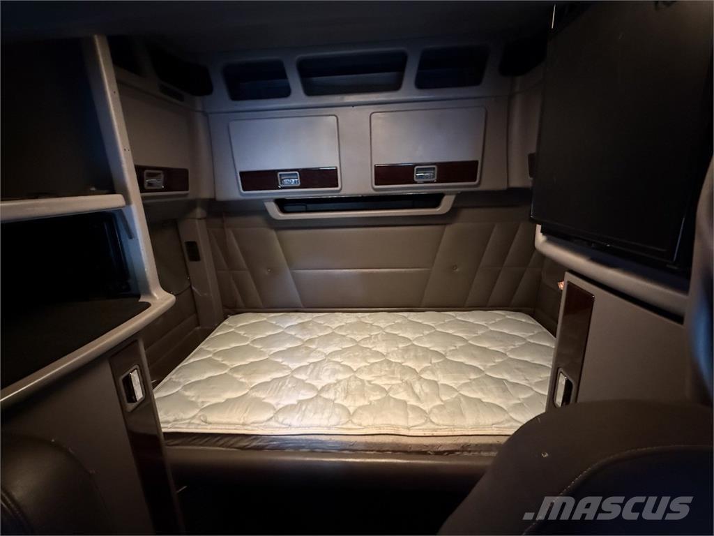 Peterbilt 389 中古トラクターヘッド | トレーラーヘッド