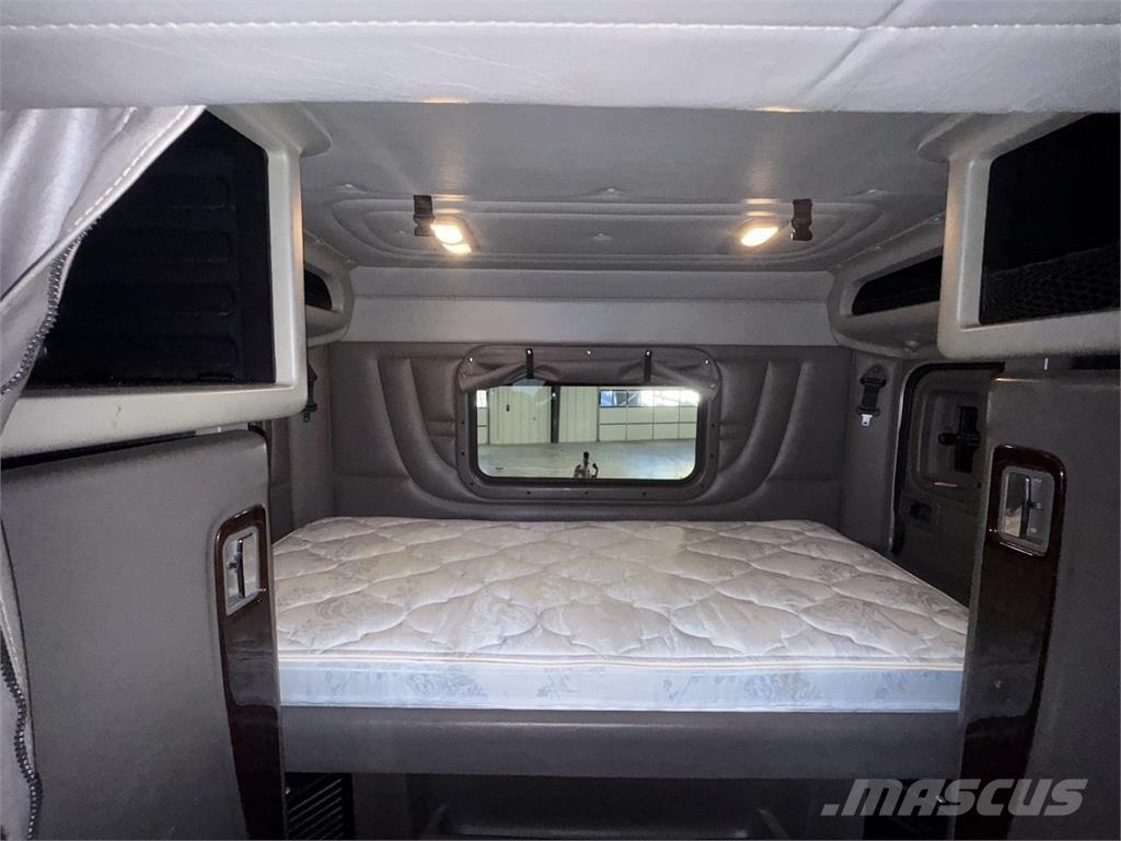 Peterbilt 389 中古トラクターヘッド | トレーラーヘッド