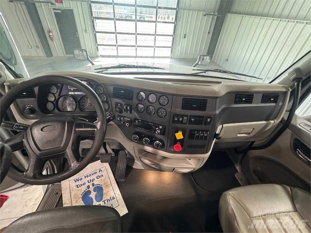 Peterbilt 579 中古トラクターヘッド | トレーラーヘッド
