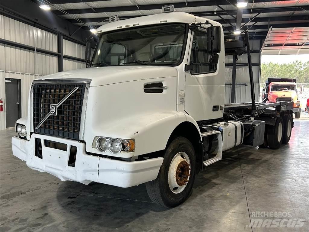 Volvo VHD コンテナ、海コン車