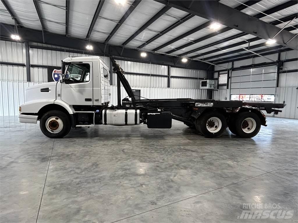 Volvo VHD コンテナ、海コン車