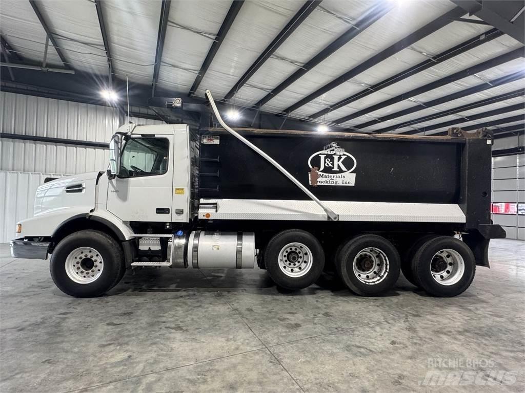 Volvo VHD ダンプ