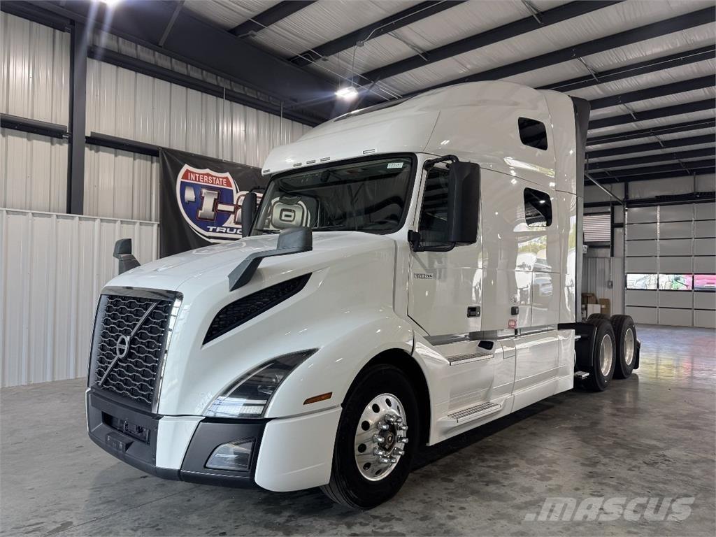 Volvo VNL760 中古トラクターヘッド | トレーラーヘッド