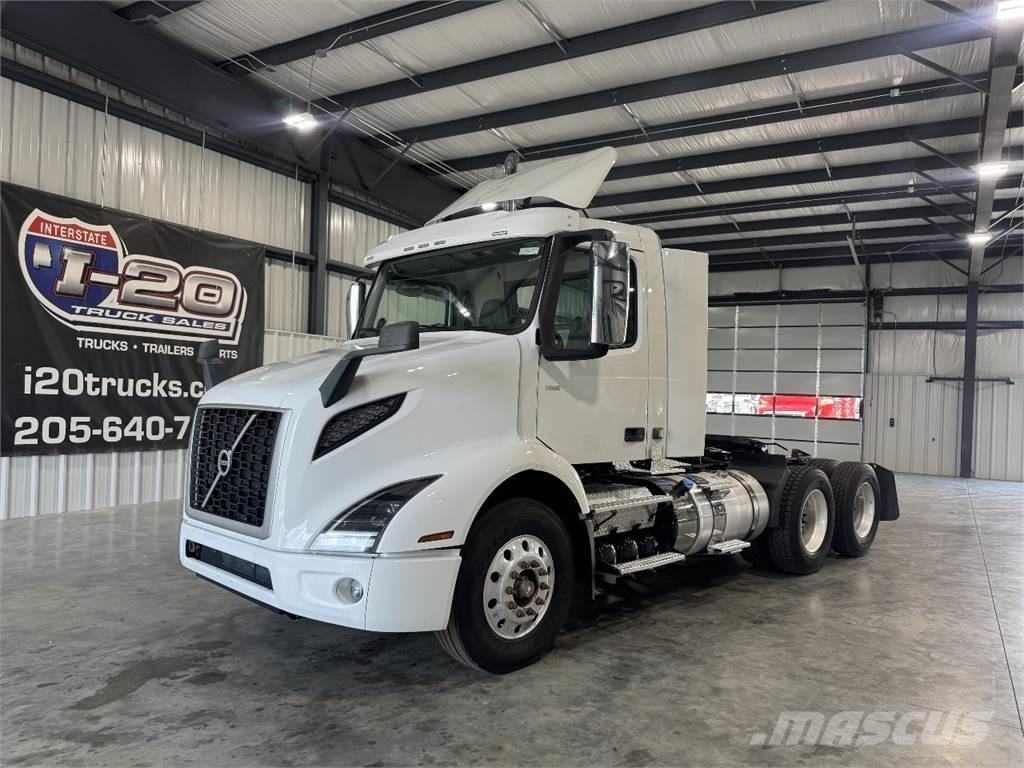 Volvo VNR64T300 中古トラクターヘッド | トレーラーヘッド