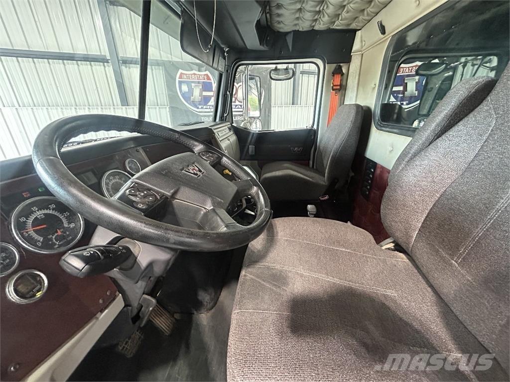 Western Star 4700SF ダンプ