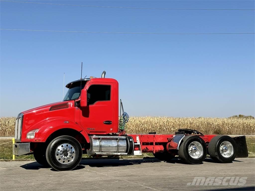 Kenworth T880 中古トラクターヘッド | トレーラーヘッド