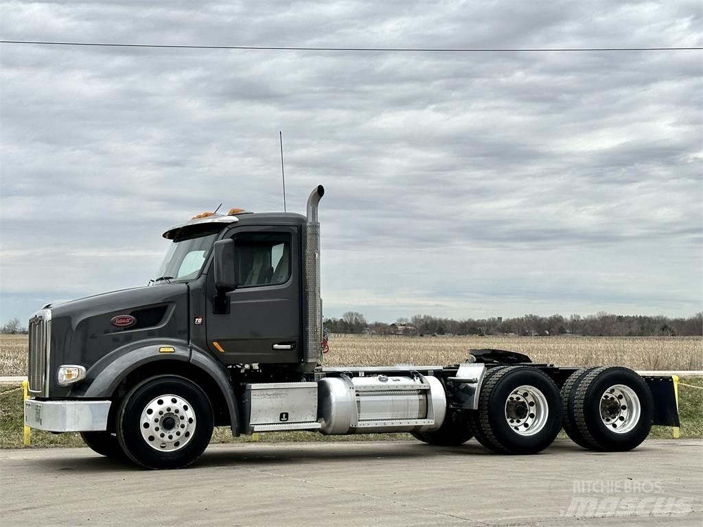 Peterbilt 567 中古トラクターヘッド | トレーラーヘッド