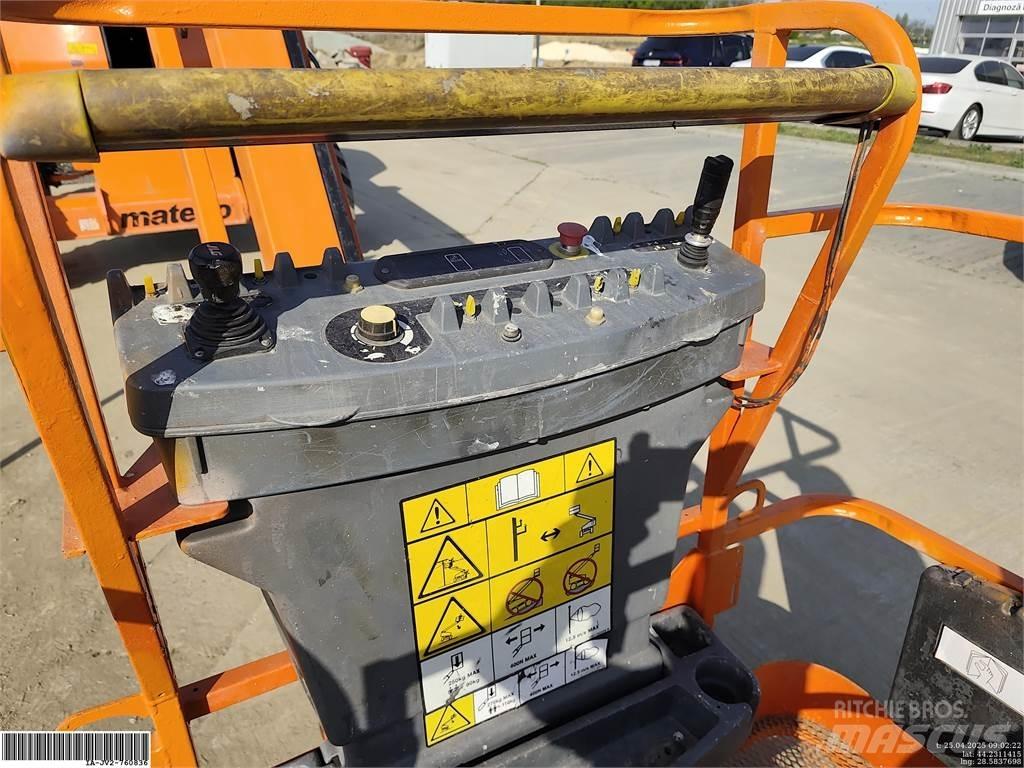 JLG 460SJ ブームリフト　屈伸型
