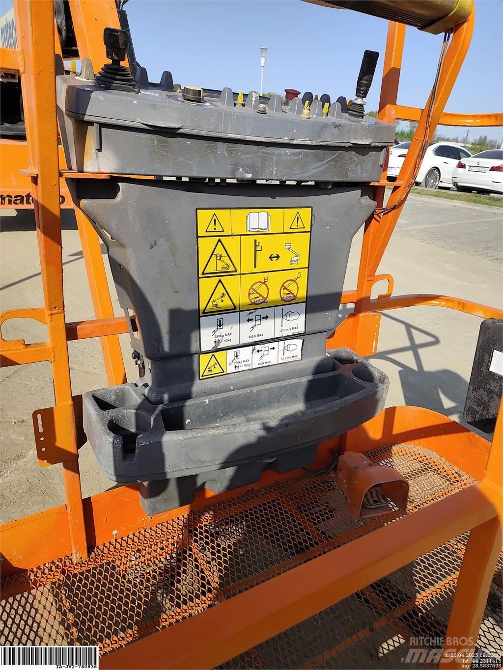 JLG 460SJ ブームリフト　屈伸型