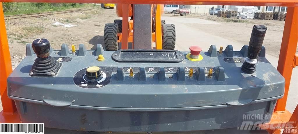 JLG 860SJ ブームリフト　屈伸型