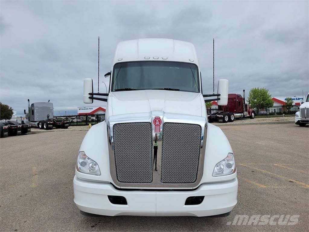 Kenworth T680 中古トラクターヘッド | トレーラーヘッド