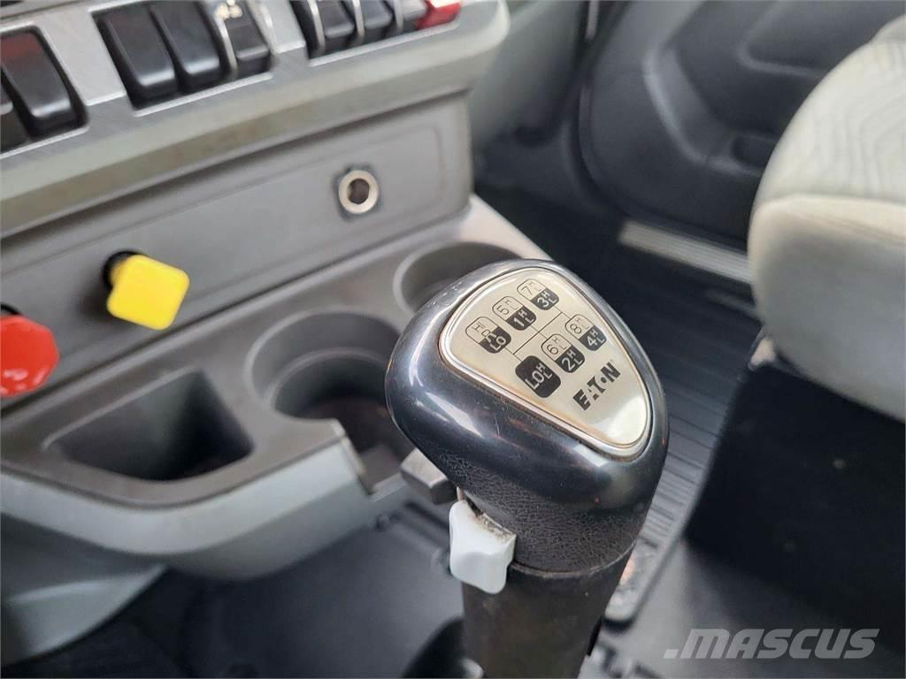 Kenworth T880 中古トラクターヘッド | トレーラーヘッド
