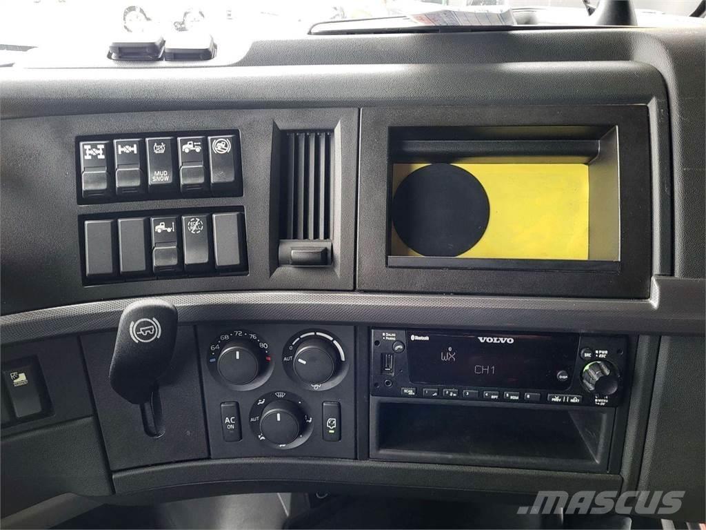 Volvo VNL 760 キャブ付きシャーシ