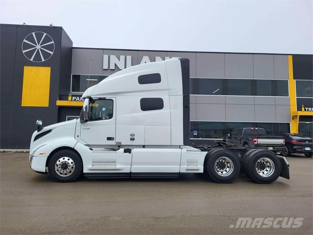 Volvo VNL 760 キャブ付きシャーシ