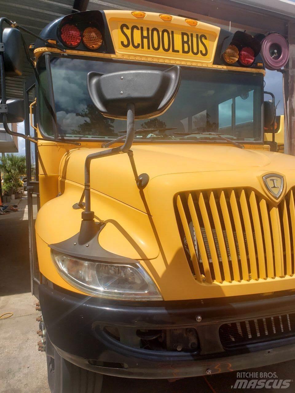 IC Bus CE300 中古バスその他