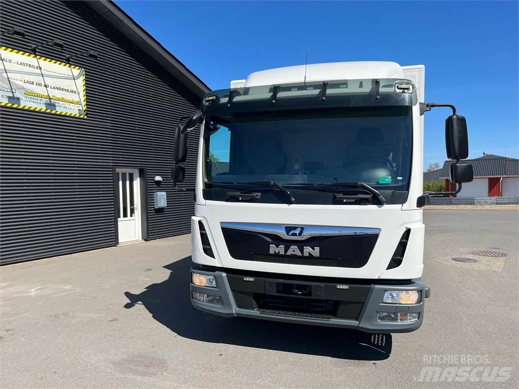 MAN TGL 12.220 ボックスボディー、ウイング、箱車