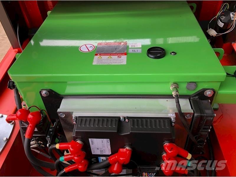 EP EFL302 バッテリーフォークリフト