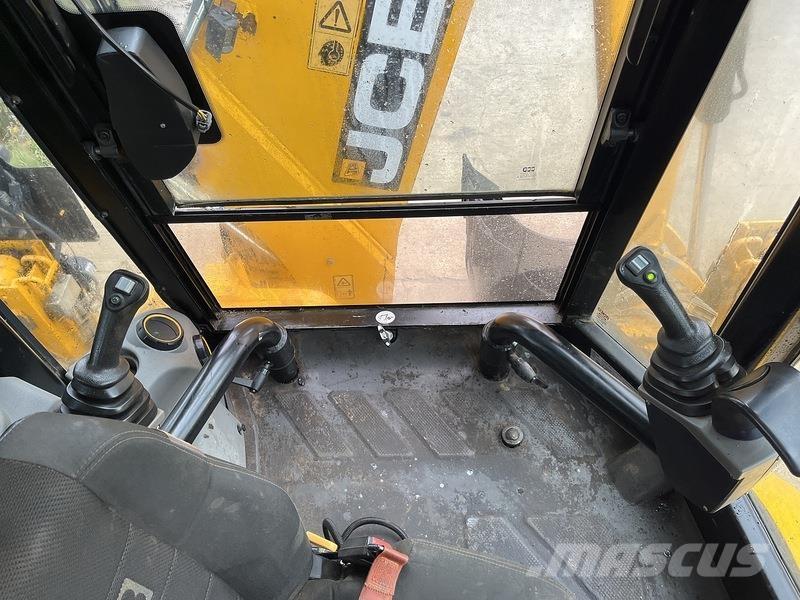 JCB 3CX Compact 大型油圧ショベル12t以上（パワーショベル・ユンボ）